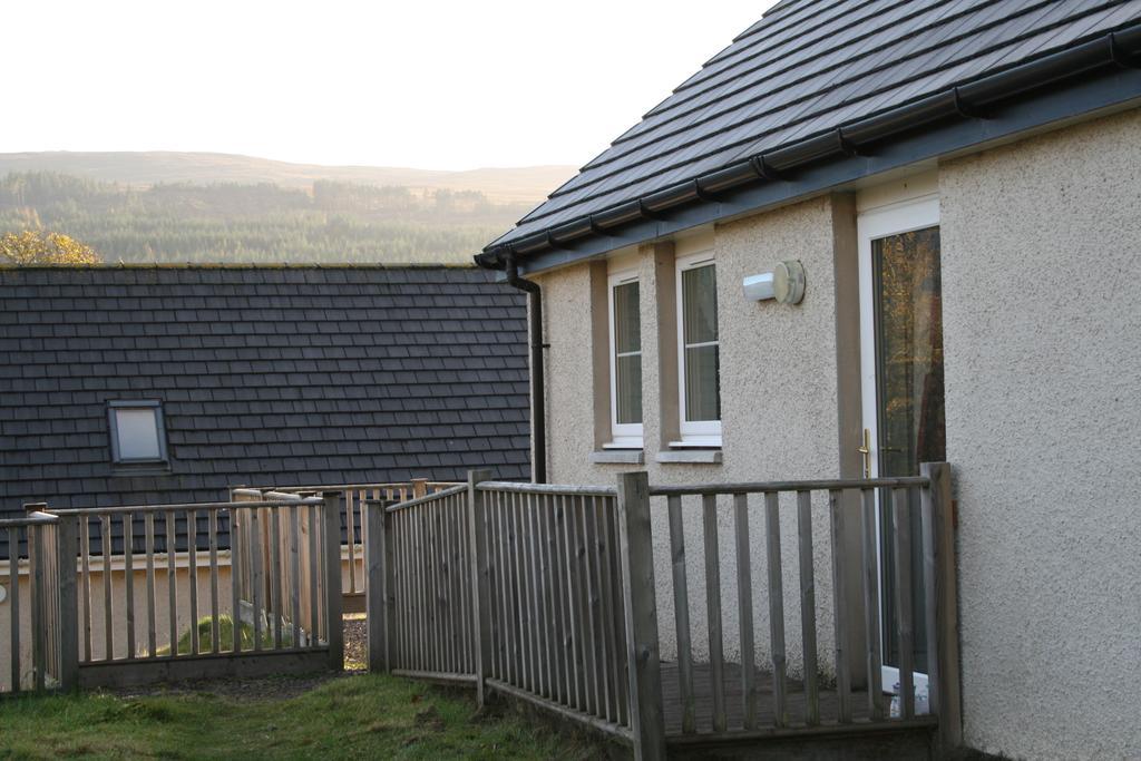 Bcc Loch Ness Hostel Bearnock Eksteriør billede
